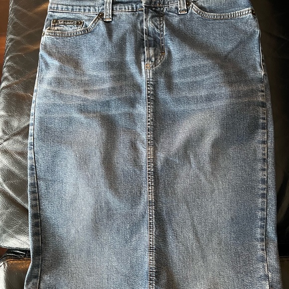 D&G authentic Jean skirt - Picture 3 of 6